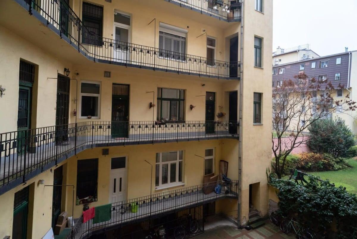New Comfy Studio At Convenient Location Budapest Extérieur photo